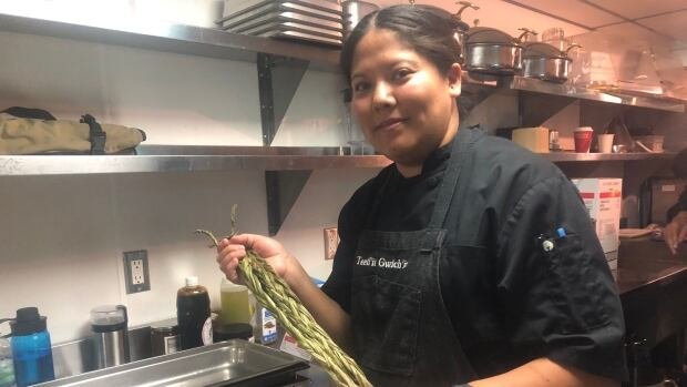 Chef Steph Baryluk on how her Gwich'in culture inspires her cooking | CBC News